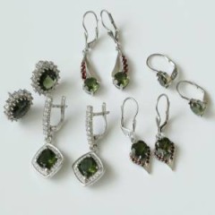 Genuine Moldavite earrings | Pendant-World.com